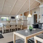 Sulo - 500m From The Sea By Interhome Sarup